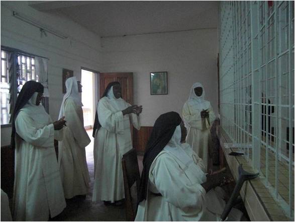 postulantes con las monjas