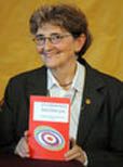 Inmaculada Egüés presentó su libro ‘En-armonía existencial’