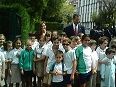 Los Reyes de España con alumnos del Colegio Santa Mº de Yermo (Madrid)