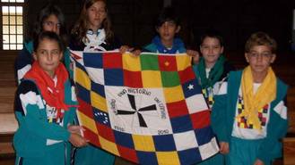 Entrega de la Whipala al Colegio de La Laguna